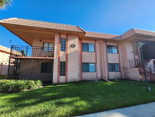 Photo - 235 Lakeview Dr Unit 201