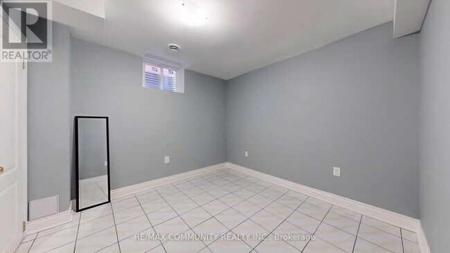 Photo - 32 Faywood Dr