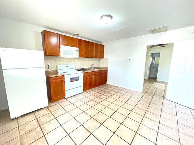 Photo - 2610 Durham St Unit Apt B