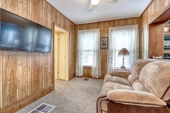 Photo - 491 Central St Unit 1