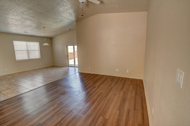 Photo - 1820 Camino Rustica SW