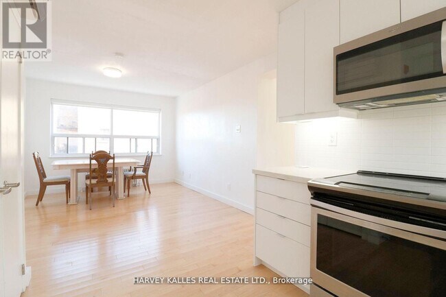 Photo - 4 Benson Ave Unité 6