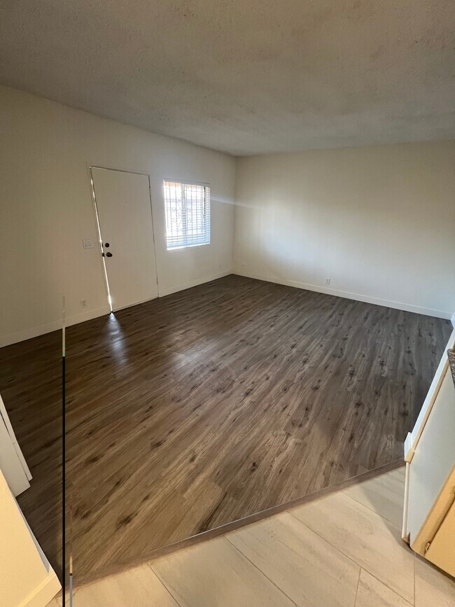 Sala de estar - 821 W Colden Ave Unidad #7