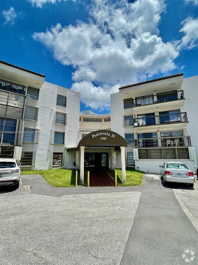 Building Photo - 1300 SW 122nd Ave Unit 304B-2 Rental