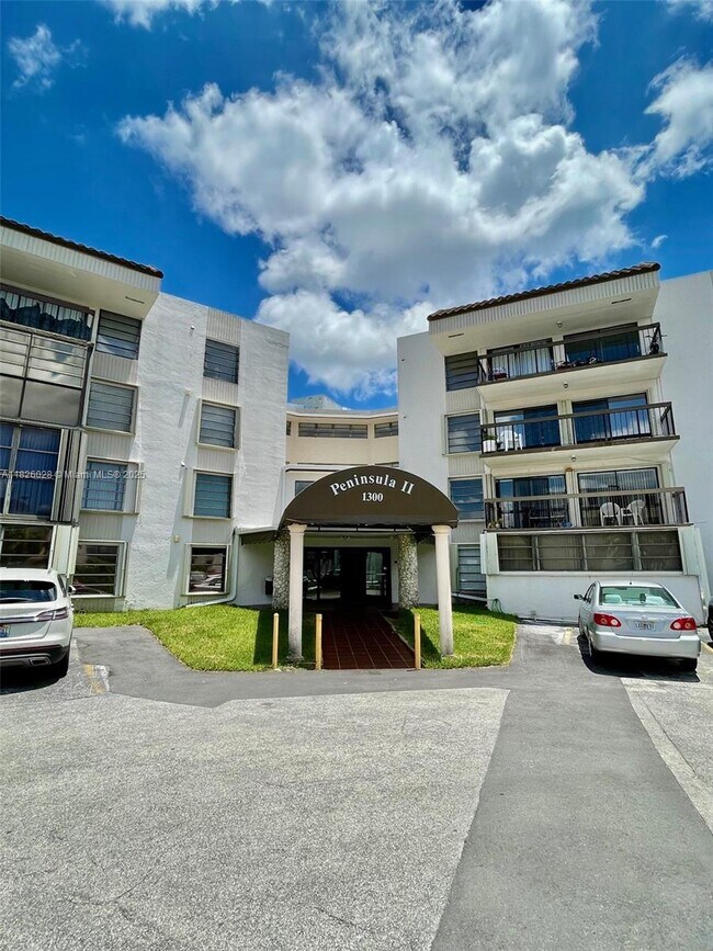Photo - 1300 SW 122nd Ave Unidad 304B-2 Rental