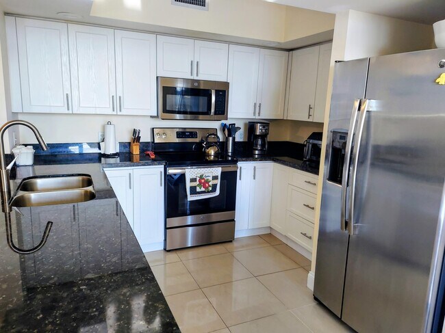 Photo - 100 N Federal Hwy Unit 826