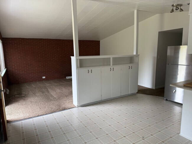 Photo - Spacious 2 Bedroom Lakewood Duplex