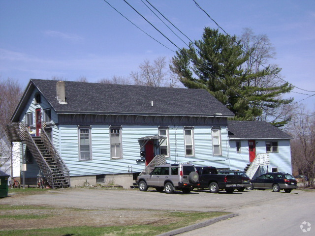 Building Photo - 2 School St Unit 4 Rental