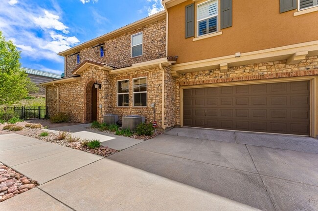 Photo - Main level living with large private outdoor space!