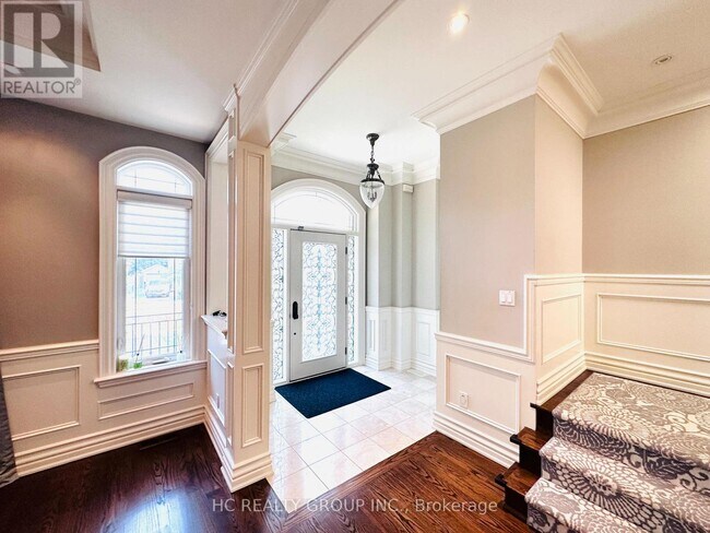 Photo - 546 Melrose Ave