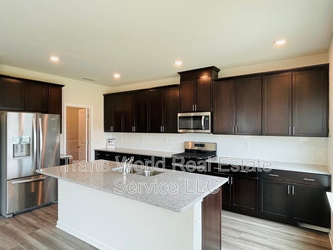 Photo - 5950 Green Ash Ct