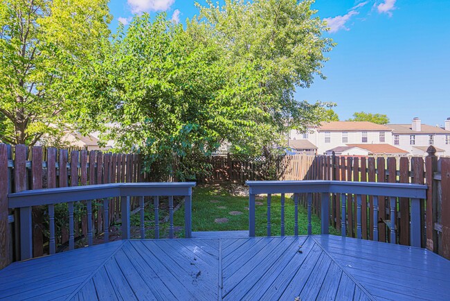 Photo - 17 Pocasset Ct