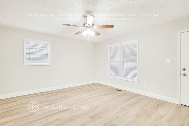 Photo - 5484 Pine Dr SW