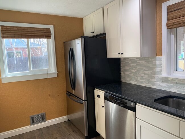 Photo - 3541 Olive St