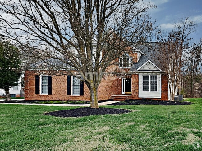 Building Photo - 300 Lucas Park Dr Rental