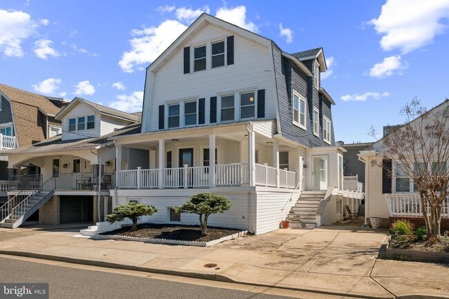 3 N Surrey Ave