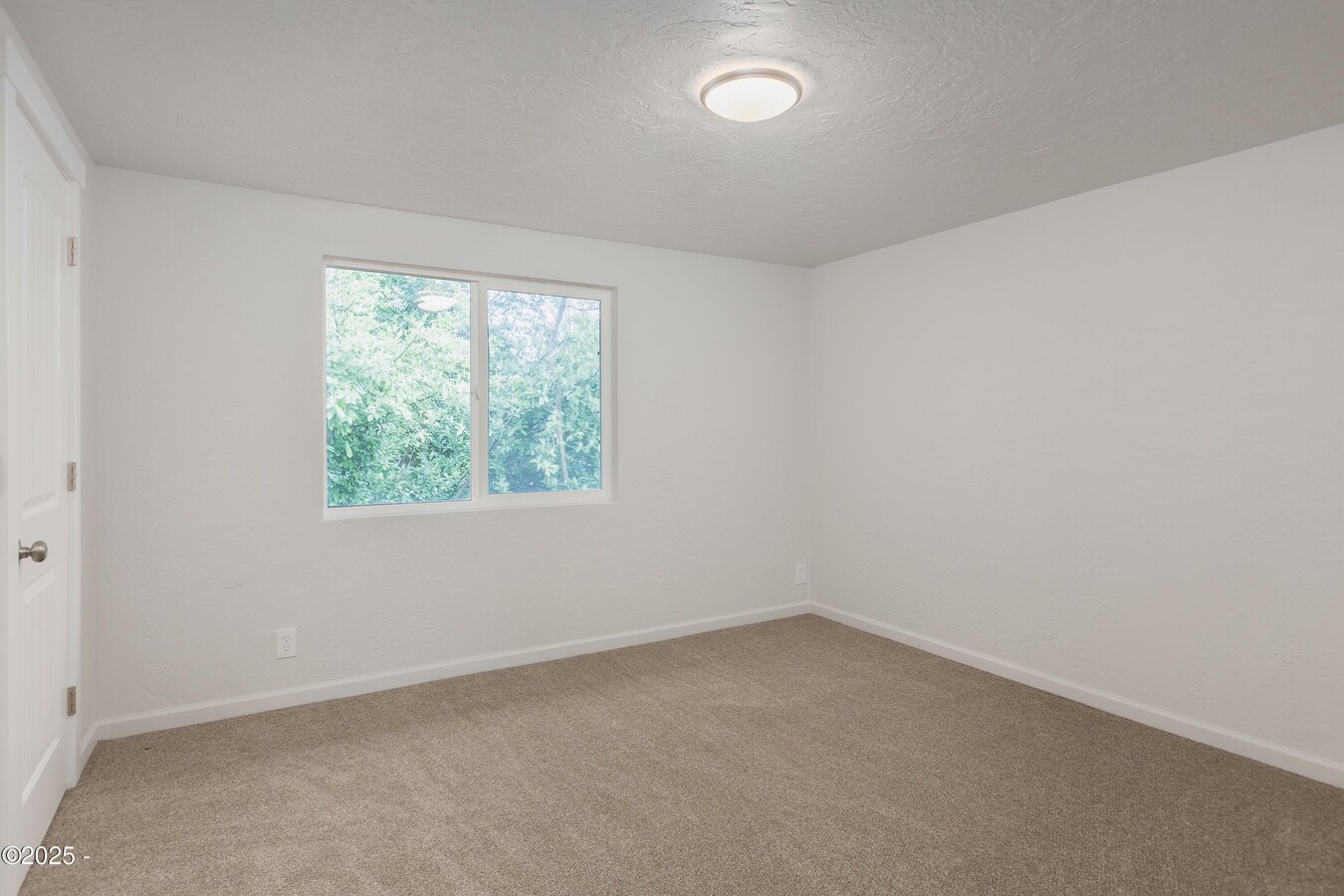 Photo - 175 NW 6th St