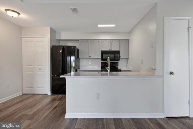 Photo - 8610 Beekman Pl Unit D