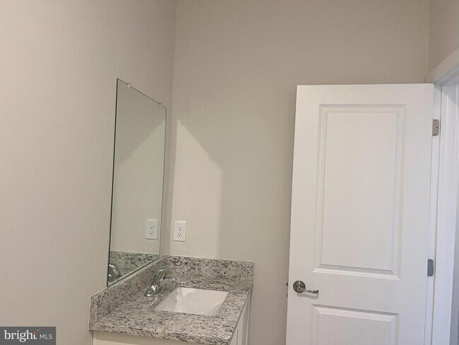 Photo - 773 Platinum Dr