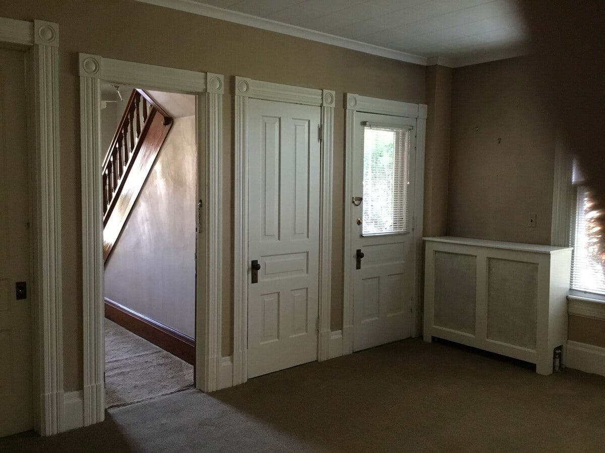 Photo - 801 S Main St - Free Parking Included!