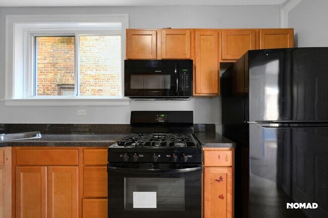 Photo - Charming 3BR Duplex in South Shore. Non sm...
