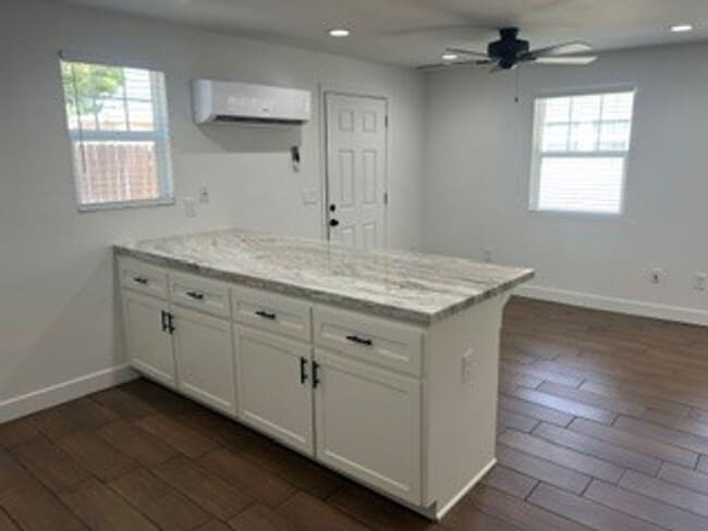 Photo - 2701 San Emidio St