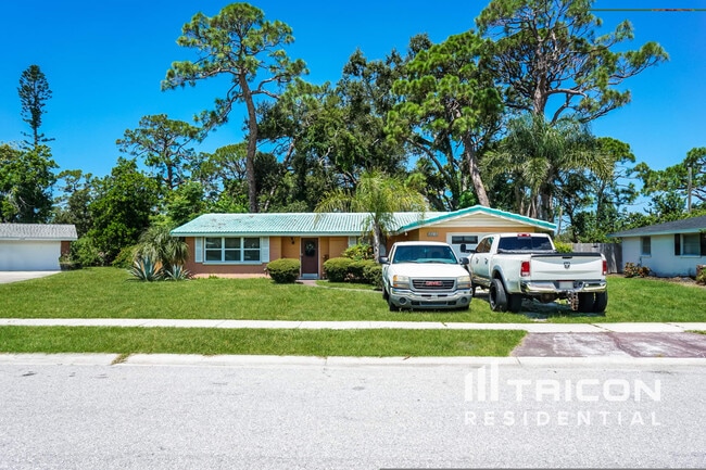 Building Photo - 2432 Breakwater Cir Rental