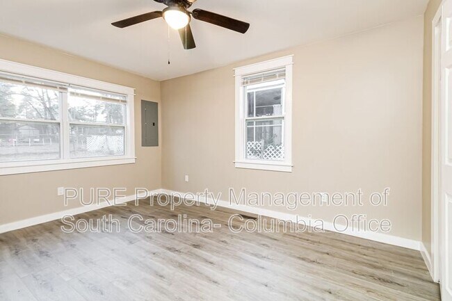 Photo - 4403 Colonial Dr