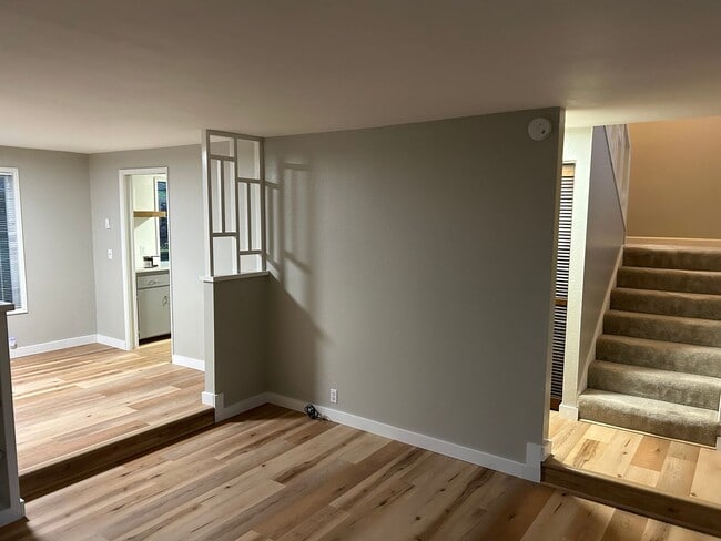 Photo - Lovely South Hills home, 4BD/3BA, Available early June!