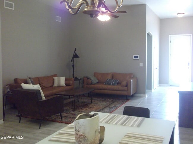 Photo - 7836 Enchanted View Dr