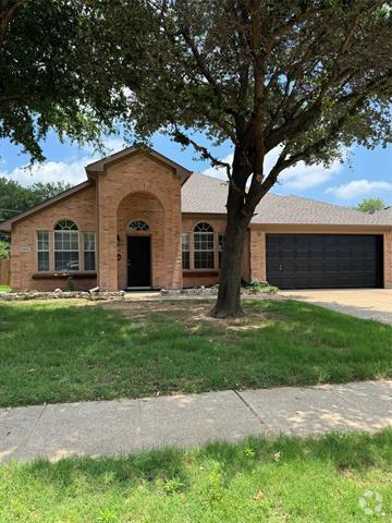 Building Photo - 2502 Blue Holly Dr Rental