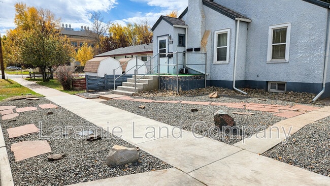 Photo - 658 N 10th St