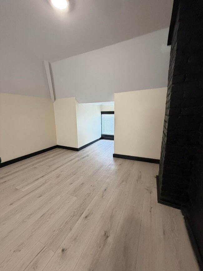 Photo - 4 bedroom townhouse