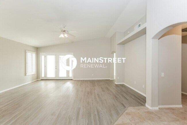 3 Bedroom Pet-Friendly Home in Phoenix, AZ with Main Street Renewal