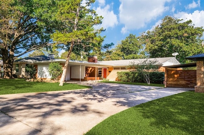Photo - 6721 Vada Dr House