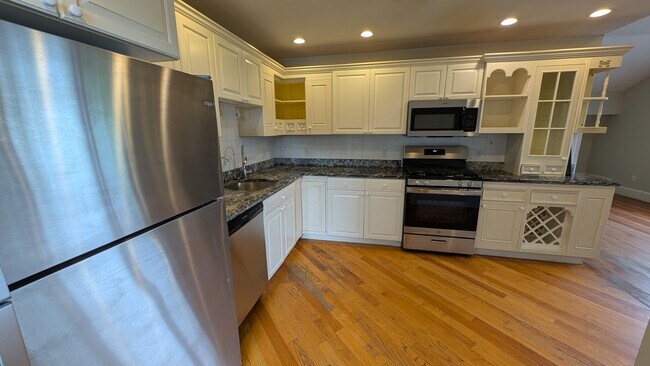 Photo - 1900 Washington St Unit 3