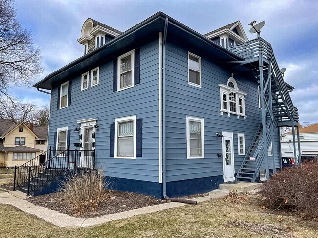 Photo - 3721 Cottage Grove Ave Unidad 8