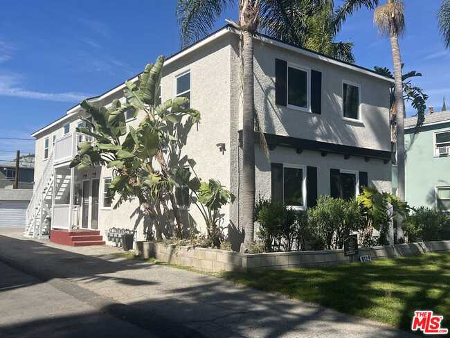Photo - 4129 W Toluca Lake Ave Condo