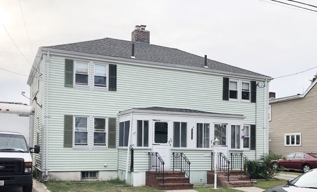 Building Photo - Newly Renovated 3 BED 1.5 BATH in prime area of Quincy