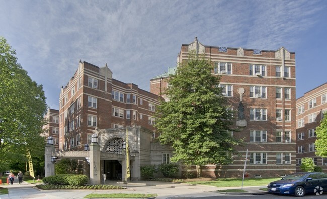 Building Photo - Sedgwick Gardens Apartments