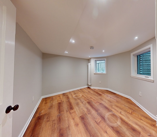 Building Photo - 8 R St NW Unit Bedroom #5