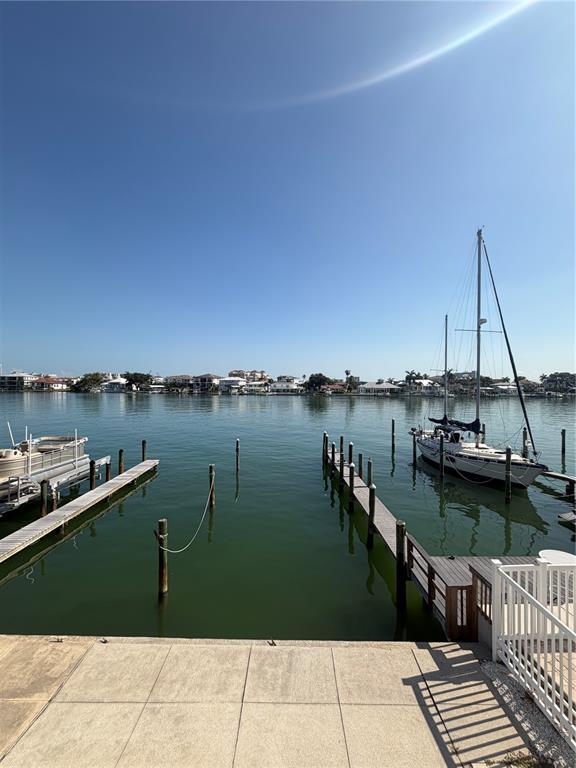 716 Bayway Blvd