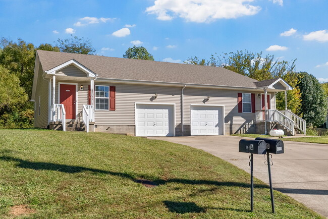 Building Photo - 105 Solid Rock Ct Unit 105 Solid Rock Court Duplex