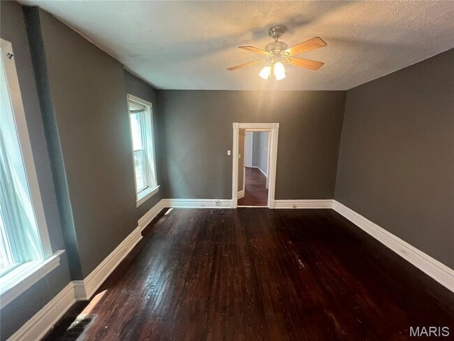 Photo - 3137 Chippewa St Unidad 1F