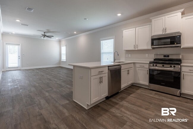 Photo - 32444 Revere Dr