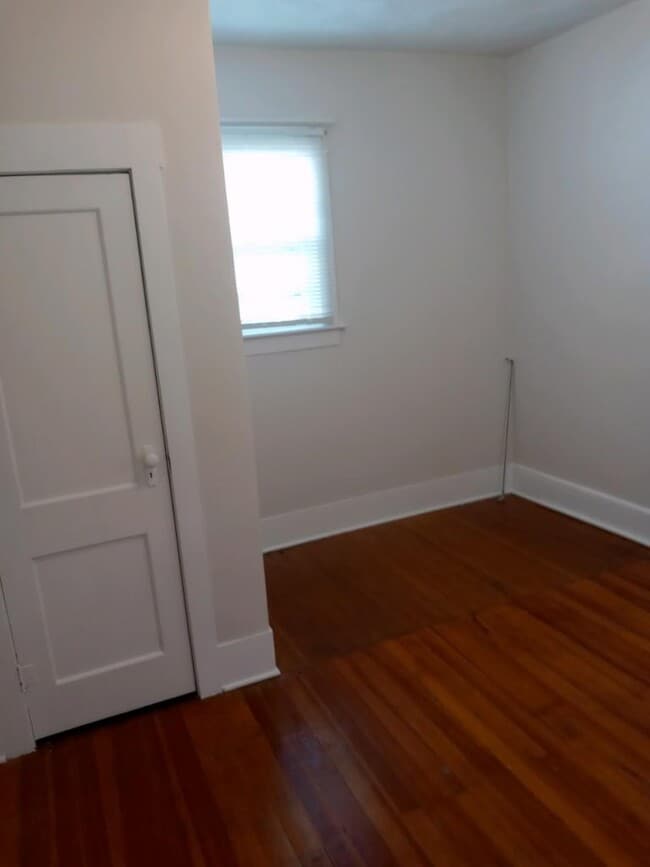 Photo - 110 S 11th St