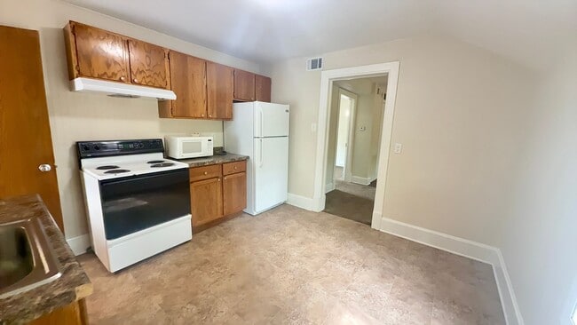 Photo - 1222 Prospect Ave Unit Upper