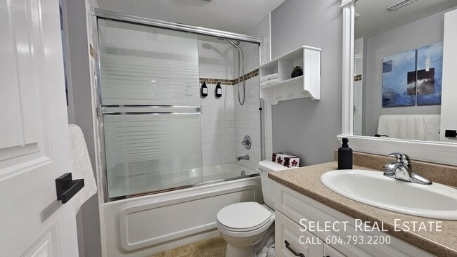 Photo - 5741 Shawnigan Dr Unit B