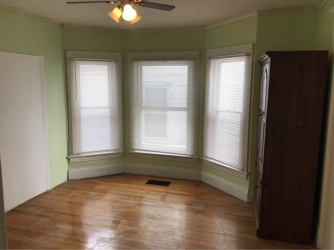 Photo - 375 West Ave