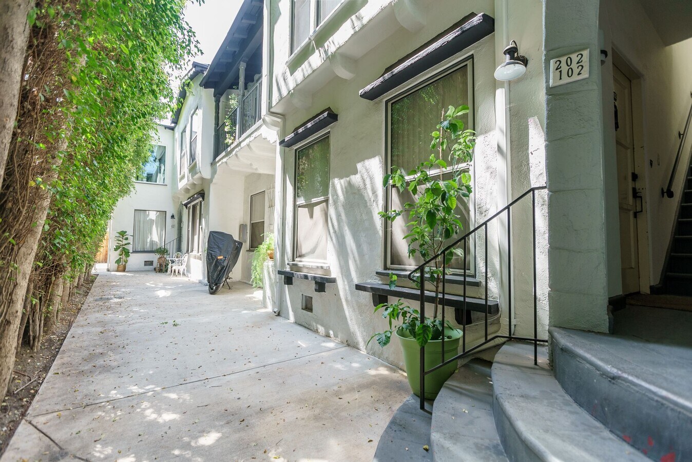 Photo - 147 North Hamilton Drive